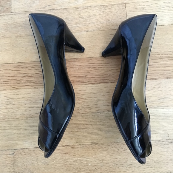 L.E.I Patent Peep Toe Heels - Picture 3 of 4